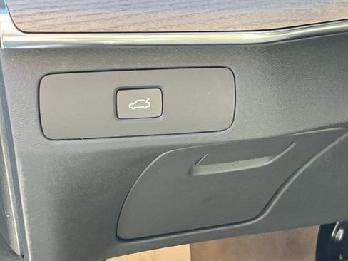 New 2026 Volvo XC90 B6 Plus image 23