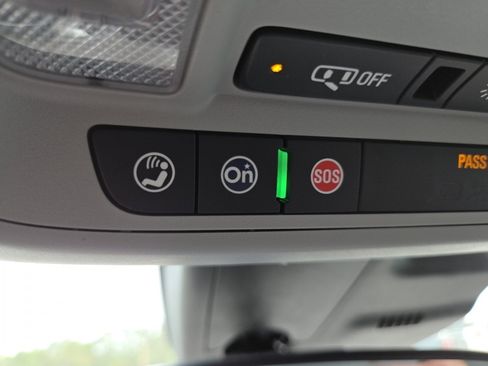 Used 2024 Chevrolet Malibu LT FWD image 32