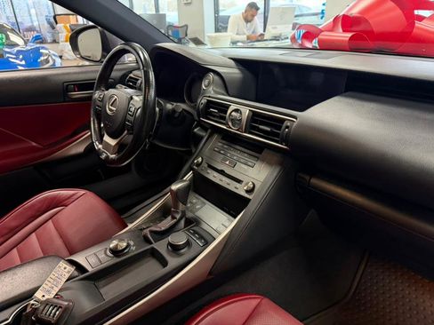 Used 2020 Lexus IS 350 F Sport image 35