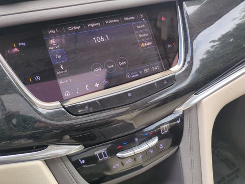 Used 2021 Cadillac XT6 Premium Luxury image 31