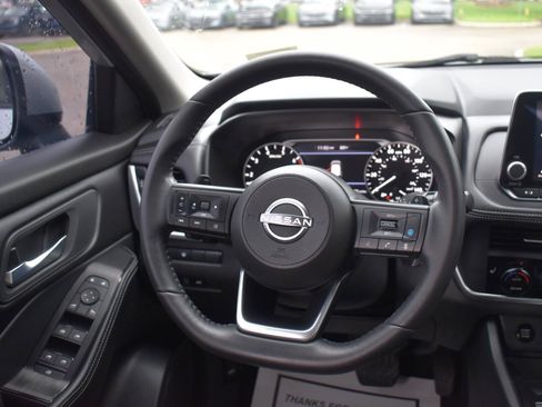 Certified 2024 Nissan Rogue SV w/ SV Premium Package FWD image 34
