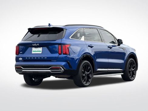 Used 2022 Kia Sorento SX image 3