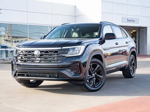 New 2026 Volkswagen Atlas Cross Sport SEL R-Line image 2