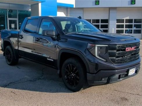 Used 2022 GMC Sierra 1500 Elevation image 2