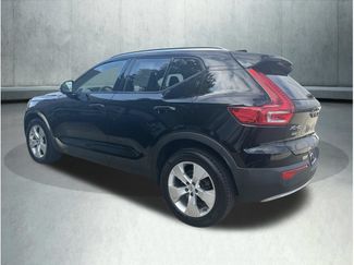 Used 2019 Volvo XC40 T5 Momentum AWD/4WD video 3
