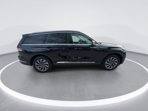 New 2026 Lincoln Aviator AWD image 9