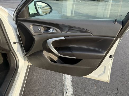 Used 2016 Buick Regal image 19