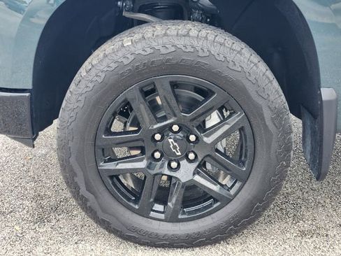 Used 2025 Chevrolet Silverado 1500 LT Trail Boss w/ Convenience Package II image 8