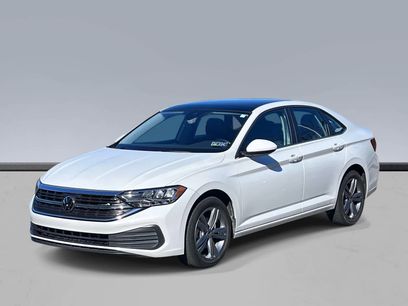 Used 2024 Volkswagen Jetta SE w/ Panoramic Sunroof Package