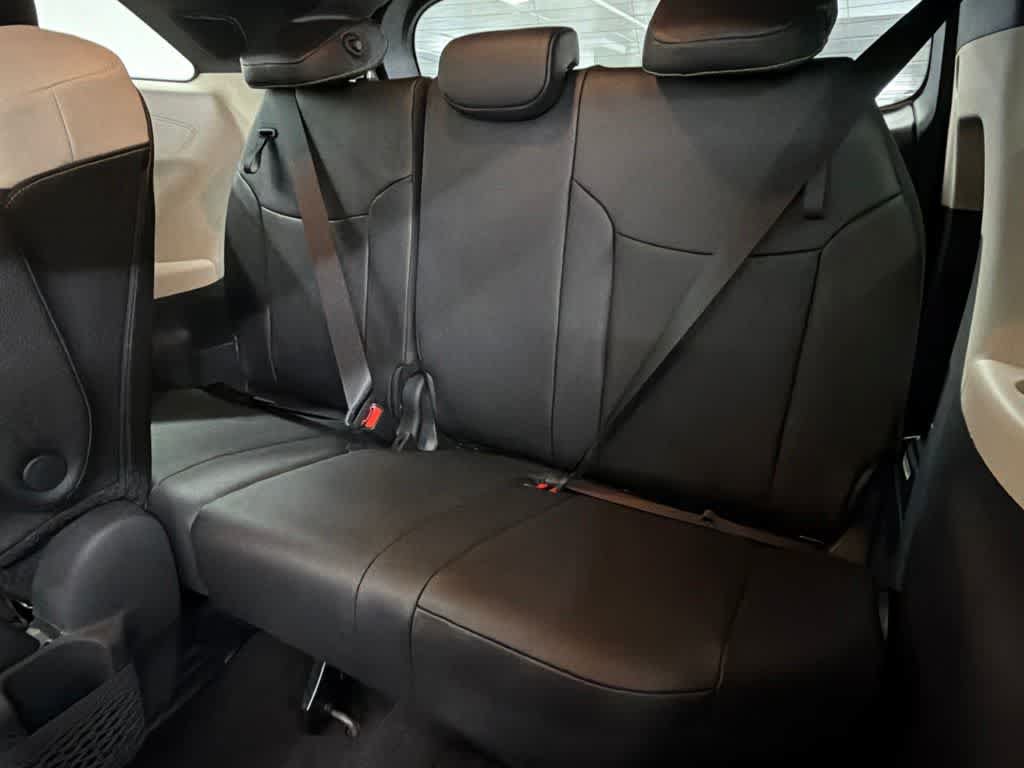Certified 2026 Toyota Sienna Limited FWD image 40