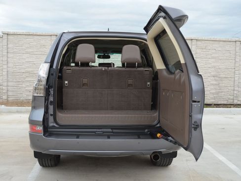 Used 2015 Lexus GX 460 w/ Premium Package image 37