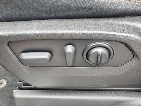 Used 2022 GMC Sierra 1500 AT4 w/ AT4 Preferred Package image 30