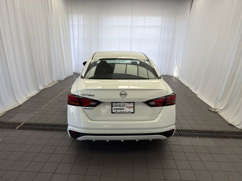 Used 2025 Nissan Altima 2.5 S FWD image 6