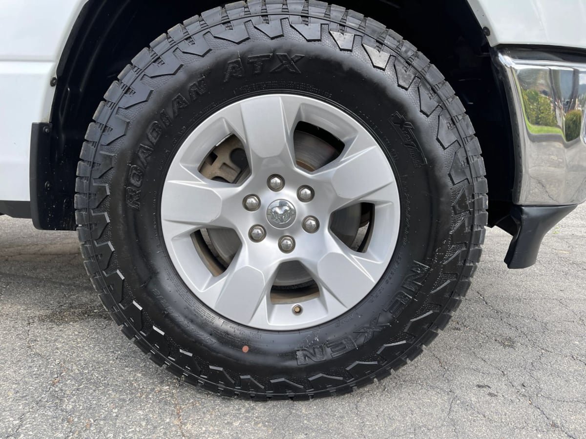 Used 2020 RAM 1500 Big Horn AWD/4WD image 34