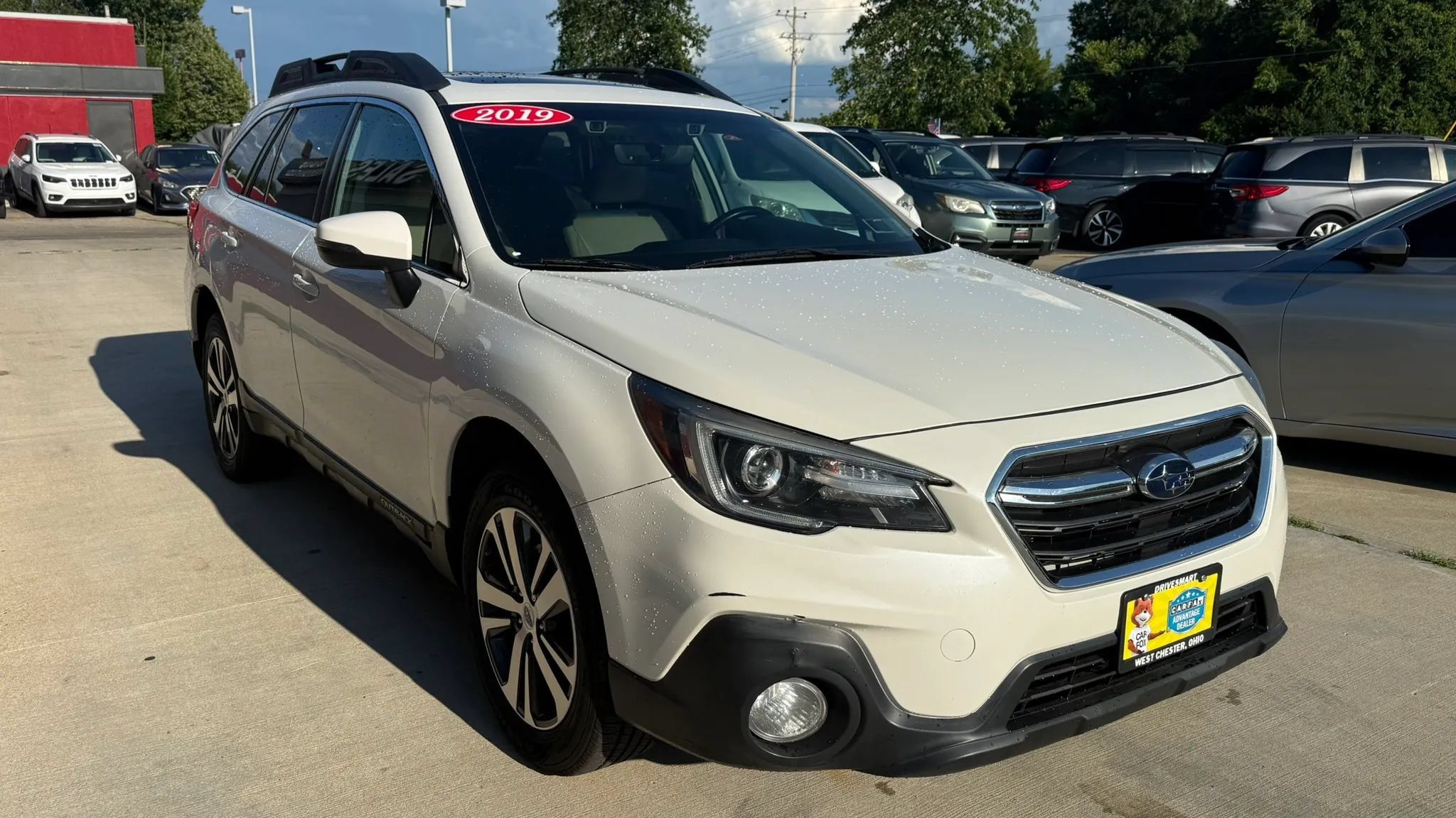 Used 2019 Subaru Outback 2.5i Limited AWD/4WD image 2