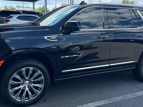 Used 2021 GMC Yukon Denali w/ Denali Premium Package AWD/4WD image 7