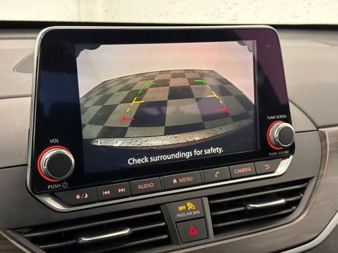 Used 2024 Nissan Altima 2.5 SV image 23