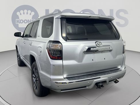 Used 2016 Toyota 4Runner Limited AWD/4WD image 4