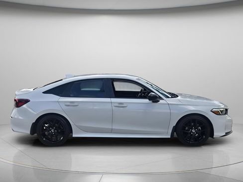 Used 2025 Honda Civic Sport image 3