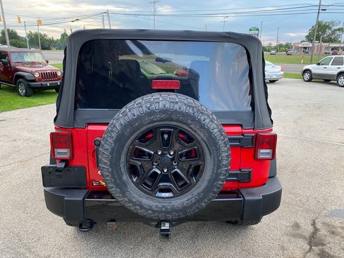 Used 2015 Jeep Wrangler Sport AWD/4WD image 8