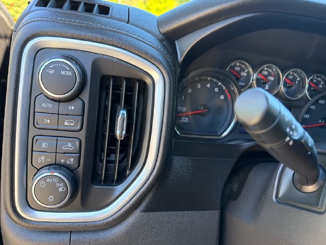 Used 2020 Chevrolet Silverado 1500 RST w/ All-Star Edition AWD/4WD image 16