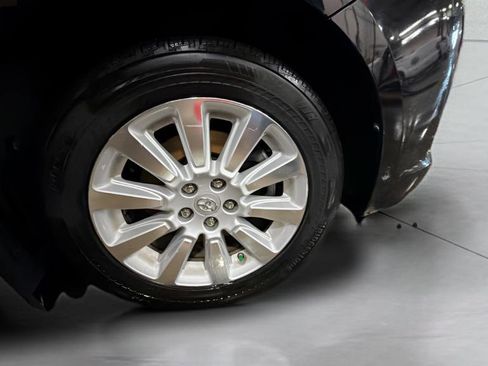 Used 2015 Toyota Sienna XLE AWD/4WD image 27