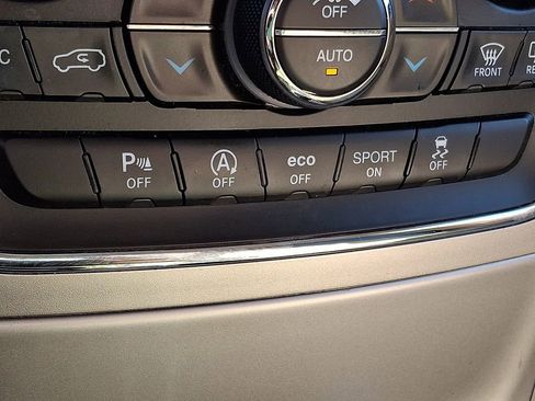 Used 2017 Jeep Grand Cherokee Limited image 27