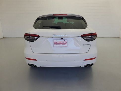 Used 2022 Maserati Levante GT image 6