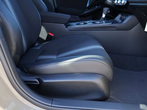 Certified 2025 Honda Civic Sport image 10