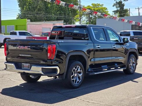 Used 2022 GMC Sierra 1500 SLT w/ SLT Premium Plus Package AWD/4WD image 5