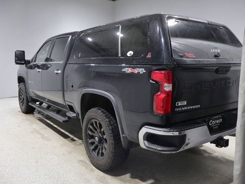 Used 2020 Chevrolet Silverado 3500 LTZ w/ LTZ Premium Package image 5