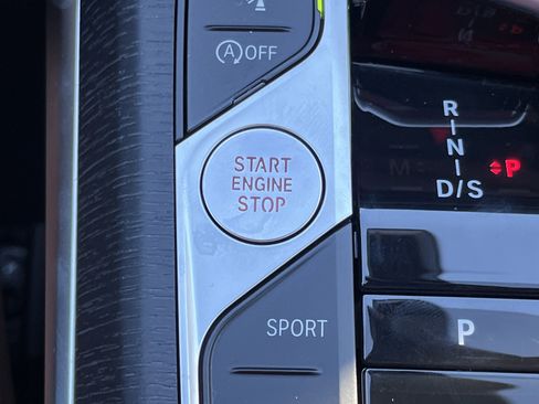 New 2026 BMW 330i Sedan w/ Convenience Package image 11