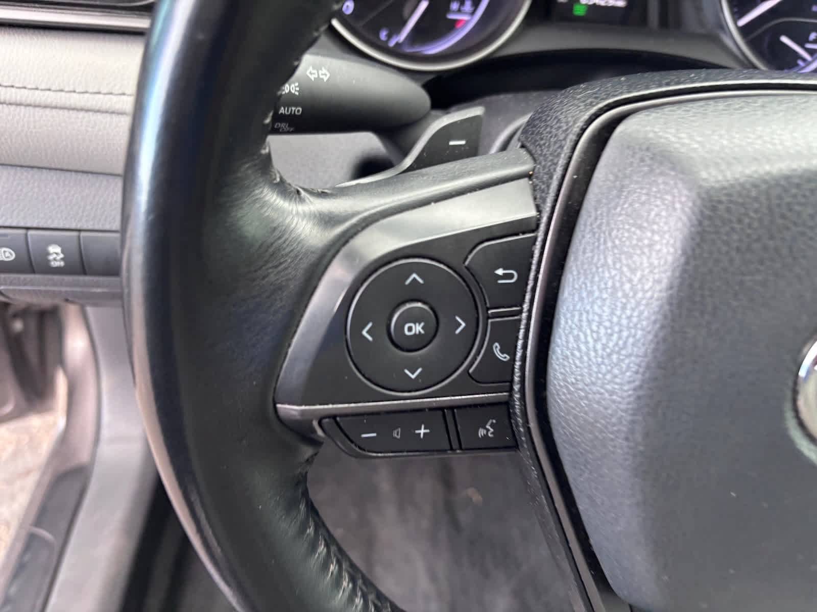 Used 2022 Toyota Camry SE FWD image 15