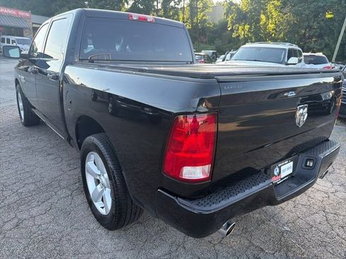 Used 2014 RAM 1500 Express RWD image 9