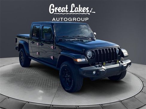 Used 2022 Jeep Gladiator Willys image 7