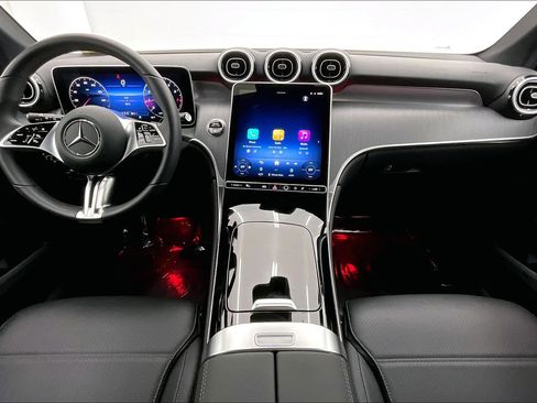 Used 2026 Mercedes-Benz GLC 300 image 14