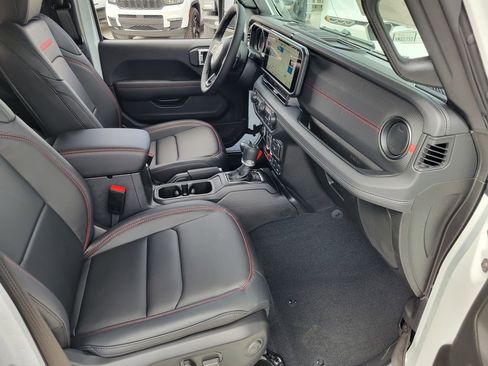 New 2026 Jeep Gladiator Rubicon w/ Safety Group image 17