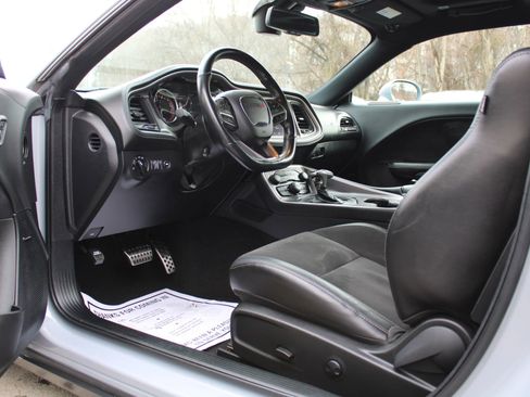 Used 2022 Dodge Challenger R/T Scat Pack image 18