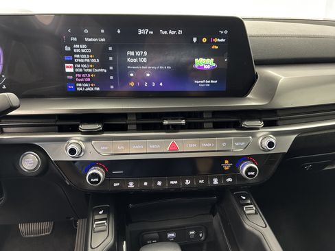 Certified 2023 Kia Telluride S w/ S Sunroof Package AWD/4WD image 22