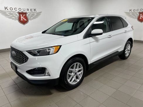 Used 2023 Ford Edge SEL w/ Convenience Package AWD/4WD image 3