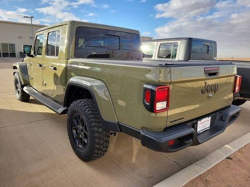 New 2026 Jeep Gladiator Sport image 3