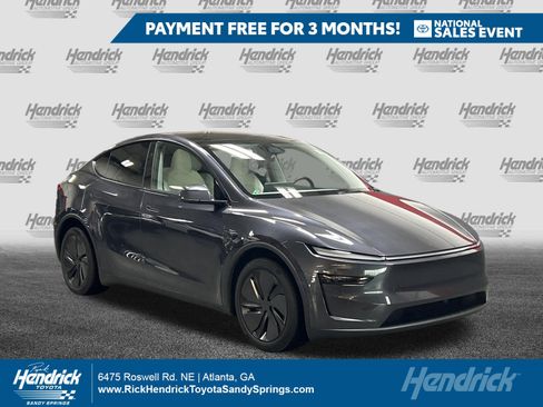 Used 2026 Tesla Model Y AWD image 1