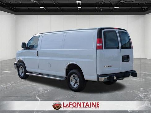 Used 2024 Chevrolet Express 2500 w/ Driver Convenience Package RWD image 3