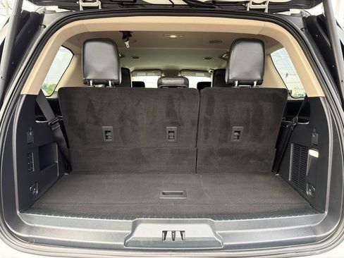 Used 2023 Ford Expedition XLT AWD/4WD image 10
