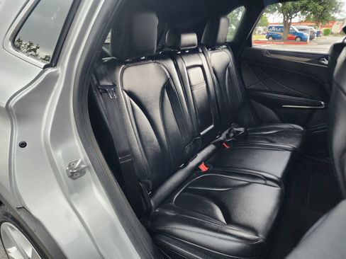 Used 2018 Lincoln MKC Premiere FWD image 14