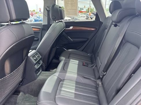 Used 2023 Audi Q5 2.0T Premium AWD/4WD image 25