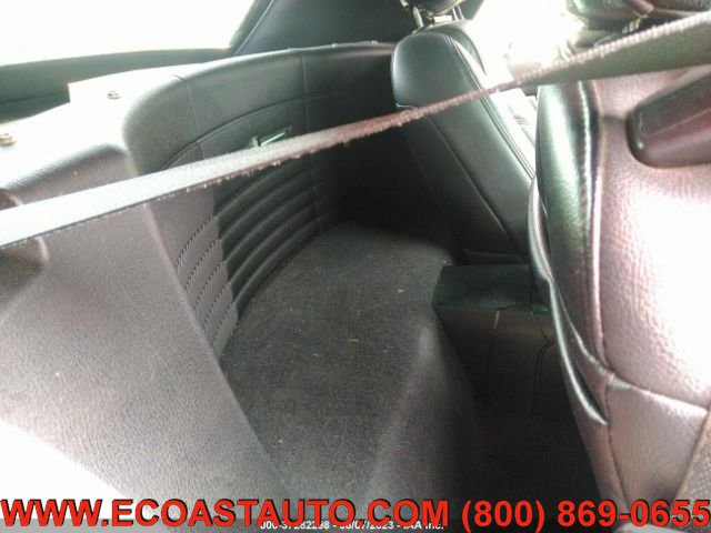 Used 2005 Ford Thunderbird RWD image 12