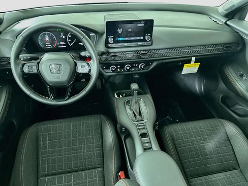 Used 2025 Honda HR-V Sport image 15