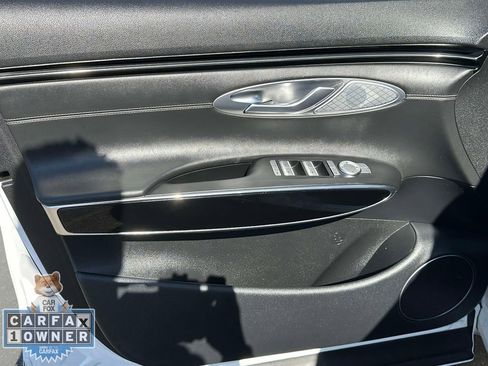 Used 2025 Genesis GV70 2.5T AWD/4WD image 17