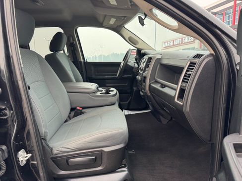 Used 2018 RAM 1500 ST w/ SXT Appearance Group AWD/4WD image 18